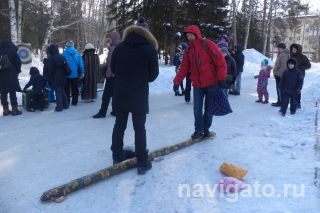 чья подушка победит