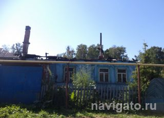 От двухквартирного - одни стены