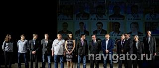 Тренеры Виктории на сцене ДУ