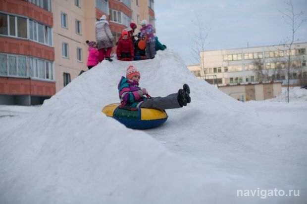Лопата+снег+вода=горка!