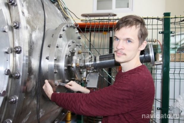 Награда аспиранта ИЯФа