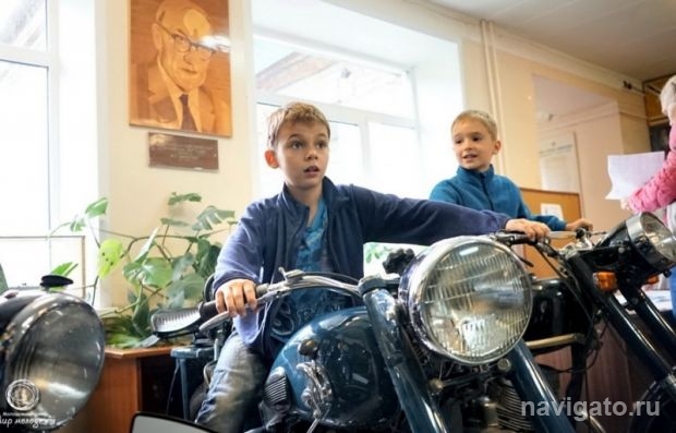 В гостях у юных техников
