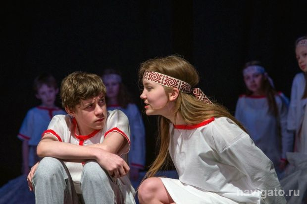 Дети сыграли старинный эпос