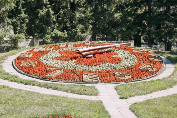Новосибирску – 128