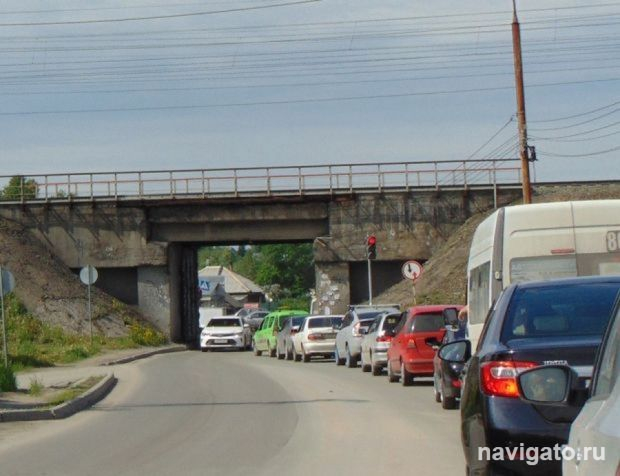 Жители ждут остановку