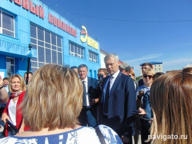 Кто построит стадион