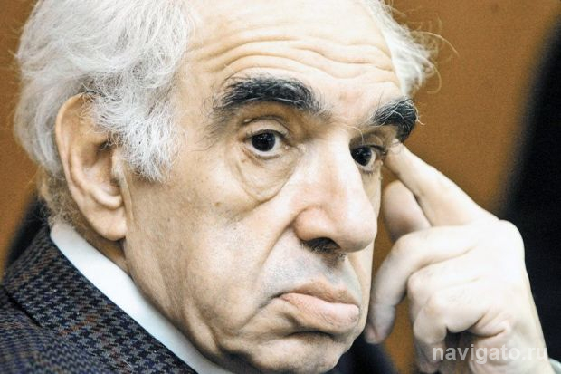 «Много странных переплетений!»