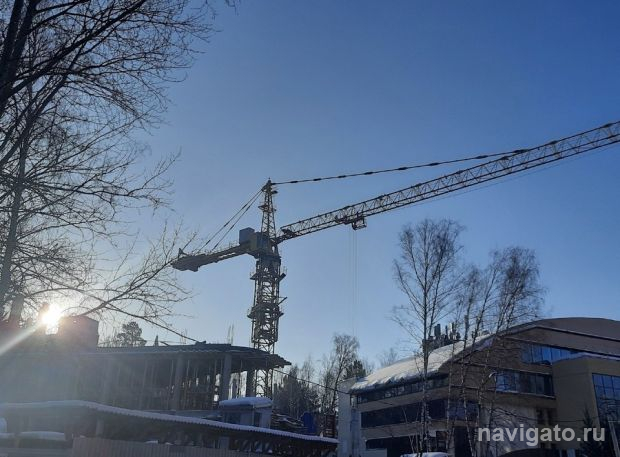 С Днём строителя!