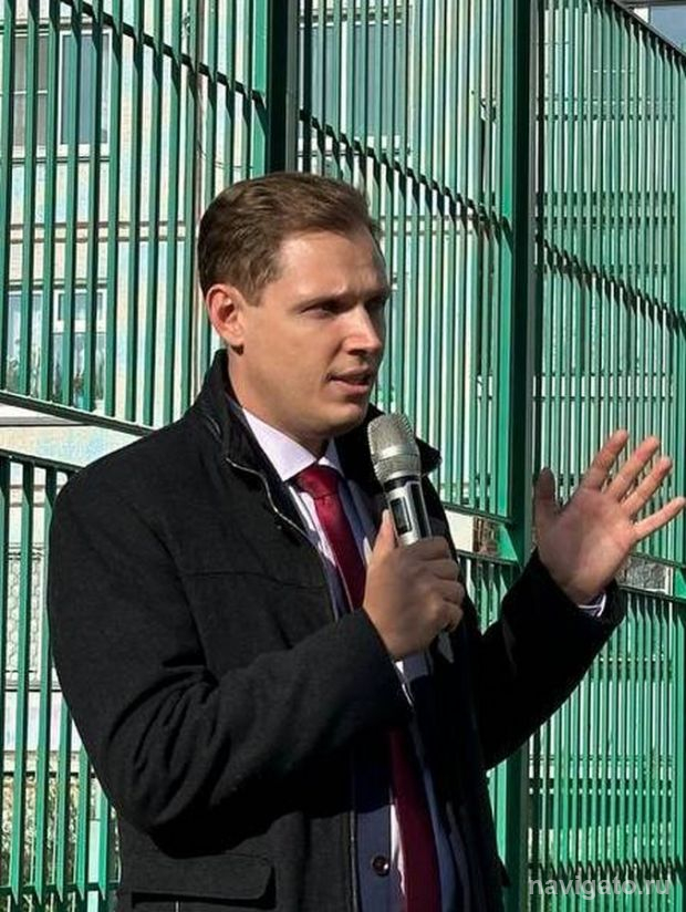 С праздником Великого Октября!