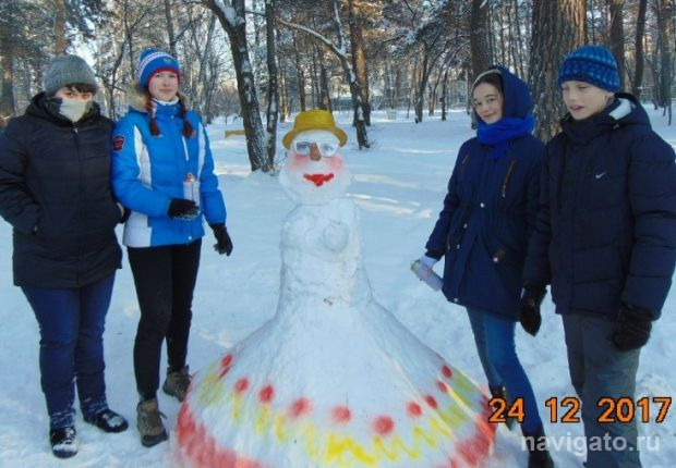 Снеговиков много не бывает
