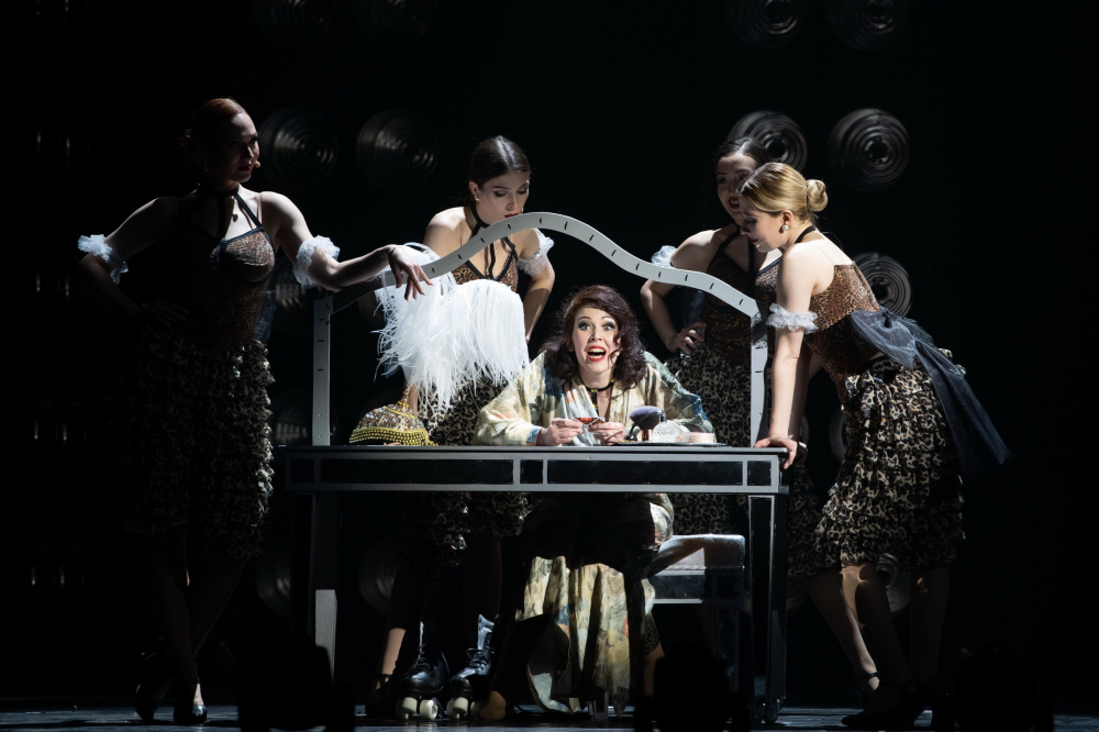 танцы без границ. мюзикл. поставь мюзикл. социалистический мюзикл. поставь мюзикл.