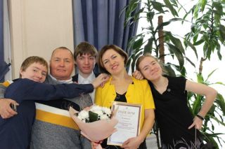 З. Обухова с семьёй