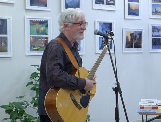 Валентин Иванов