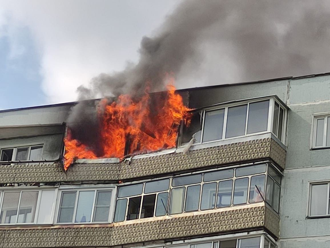 пожары в воронежской области. пожары. горит частный дом. в астрахани сгорел дом. пожар на матросова воронеж 17.
