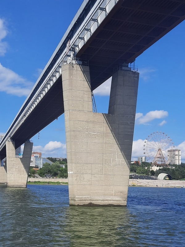 Ледовый городок открылся на Михайловской набережной Новосибирска Городок будет р