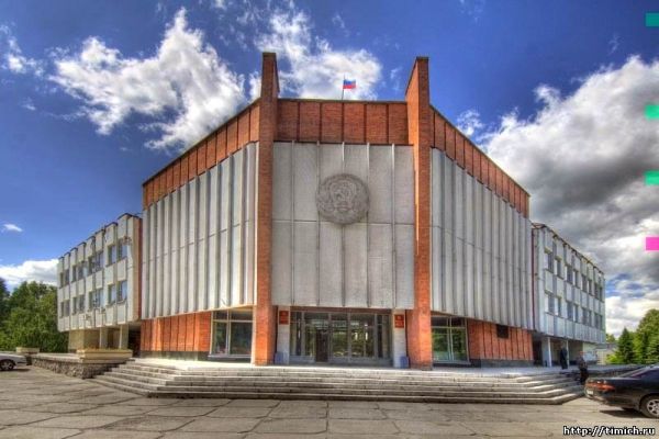 Сразу две телефонные линии пройдут в администрации Советского района