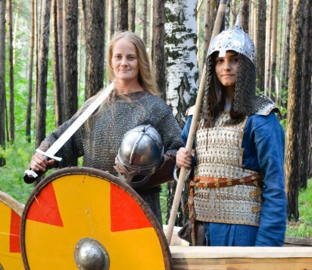 30 бойцов и 3 часа боёв: фестиваль фехтования прошёл в спорткомплексе НГУ