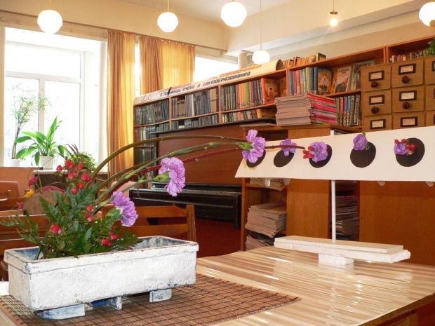 С праздником, работники библиотек!