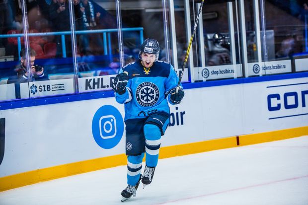 Первая игра сезона закончилась победой «Сибири»