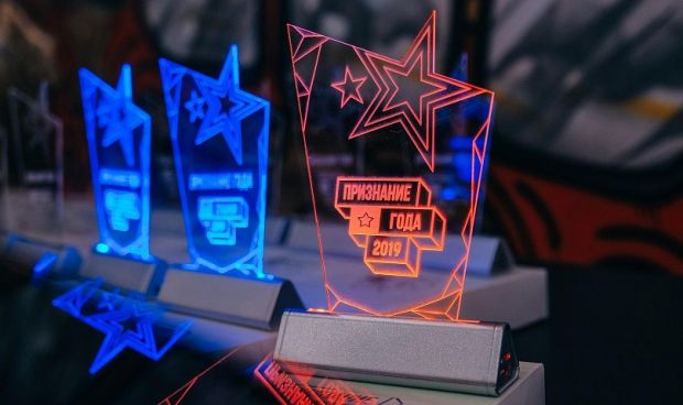 Поэтесса из НГУ взяла награду на премии «Признание года – 2019»