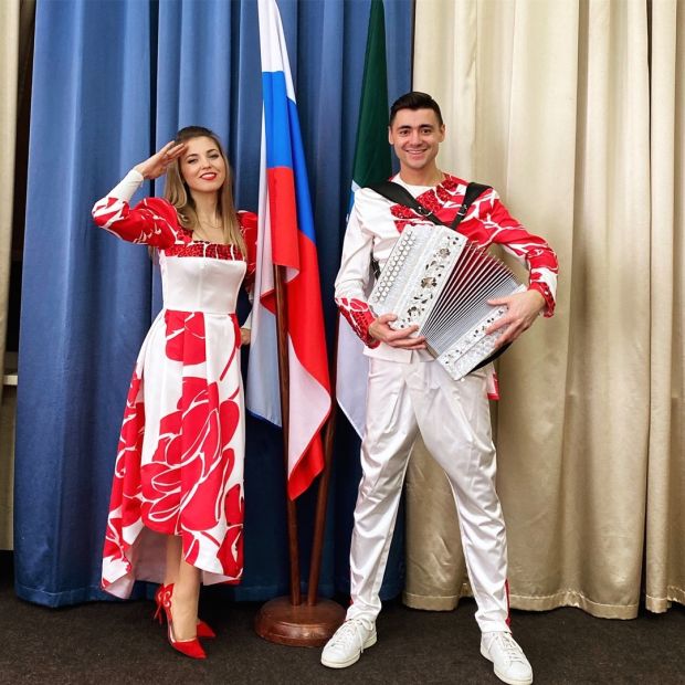 Сибирский дуэт «Ягода» пригласил на ОбьГЭС депутат Алексей Андреев