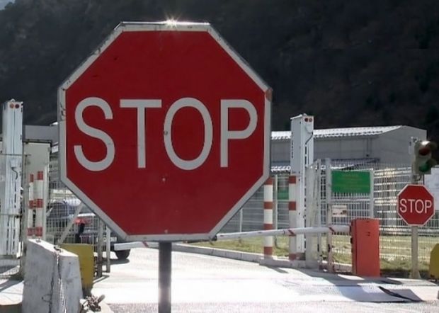 Россия закрывает границы