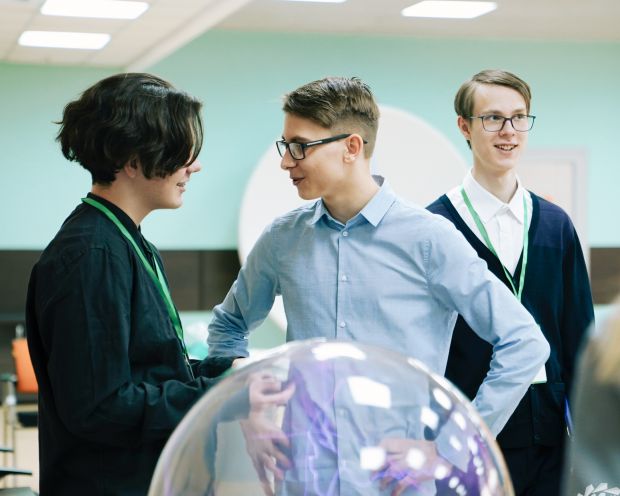 Ученики школы №112 прошли отборочный этап международного чемпионата CASE-IN