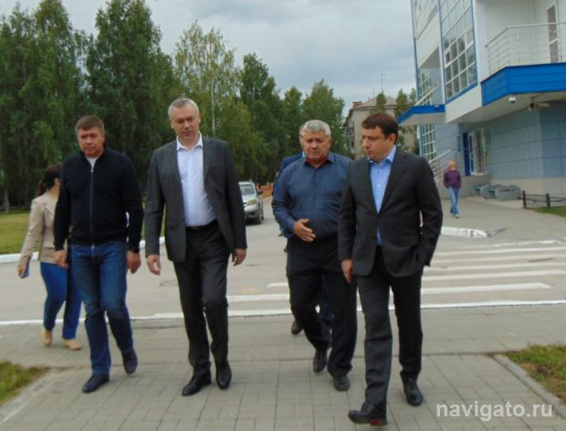 Андрей Травников с депутатами объехал Советский район