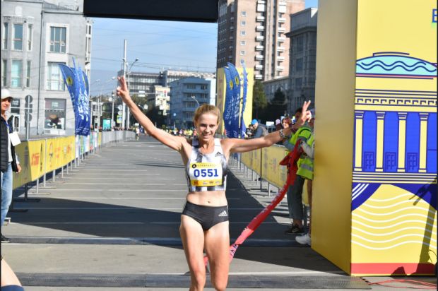 Сибирский фестиваль бега: более 1200 человек вышли на старт