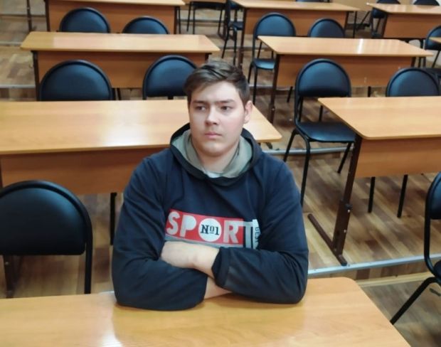 Студент спас пожилую женщину из пылающего дома
