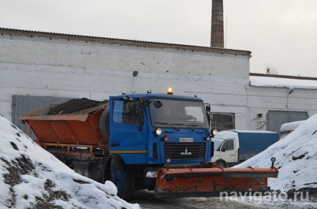В Новосибирск не смогли закупить снегоуборочную технику из-за COVID