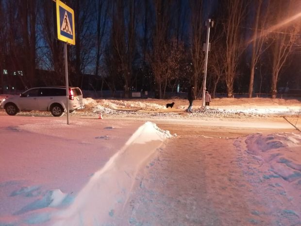 На улице Арбузова автомобиль сбил двоих мальчиков