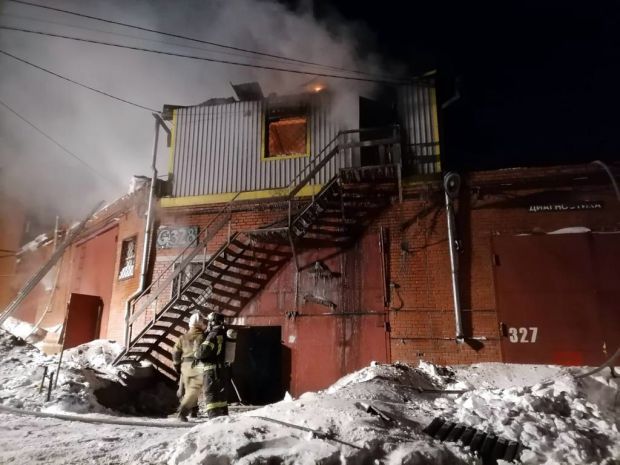 Четверо мужчин погибли в пожаре в одном из гаражных кооперативов