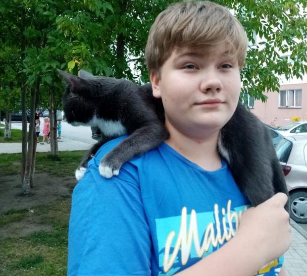 Подростку с редким заболеванием нужно 12 тысяч рублей на лекарство