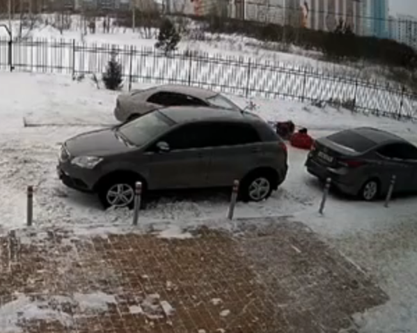 СК обжаловал решение суда в деле о наезде на мать с ребенком, но водителя снова отпустили