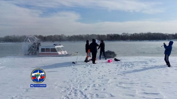 Аквайсспортсмену стало плохо во время заплыва через Обь