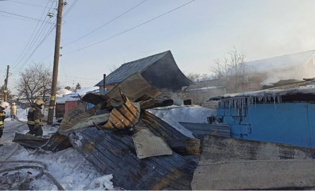 Двое маленьких детей погибли в огне в Кировском районе