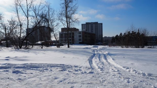 Сделку купли-продажи участка в микрорайоне Щ требуют признать ничтожной