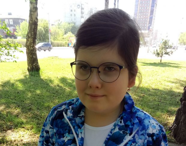 Стойкой девочке Злате собирают деньги на поездку в Москву