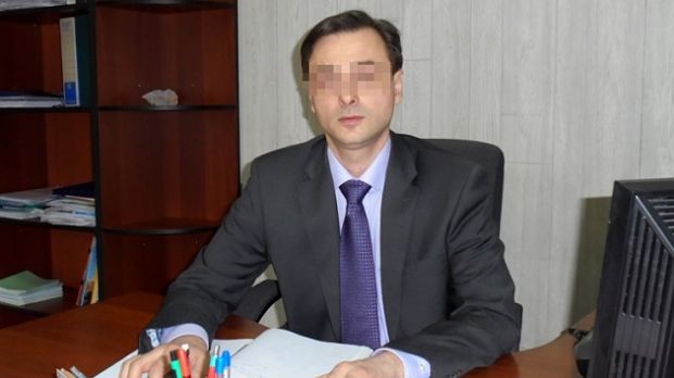 Дело бывшего директора вечерней школы рассматривают в суде