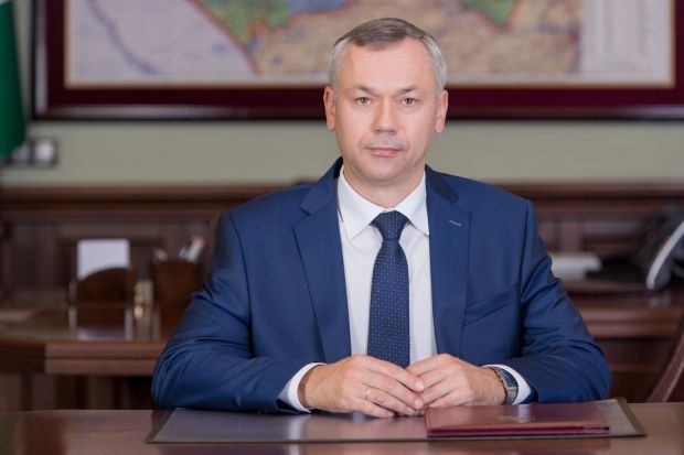 Губернатор региона Андрей Травников поздравляет с Днем Победы