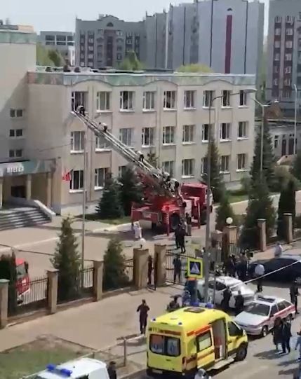 Меры безопасности усиливают после стрельбы в школе Казани