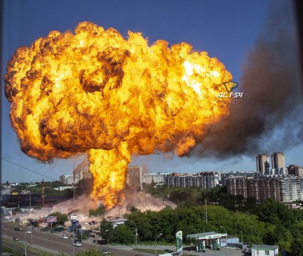 В Новосибирске после взрывов и пожара проверят автогазозаправочные станции