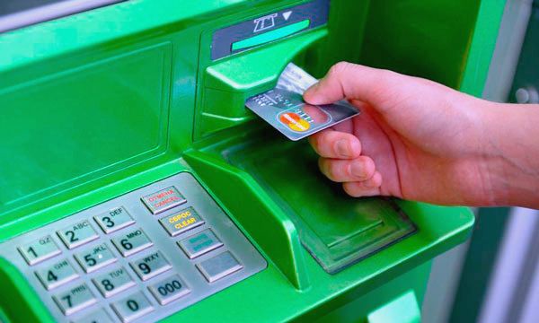 За покупку с чужой карты бердчанин может получить 6 лет колонии