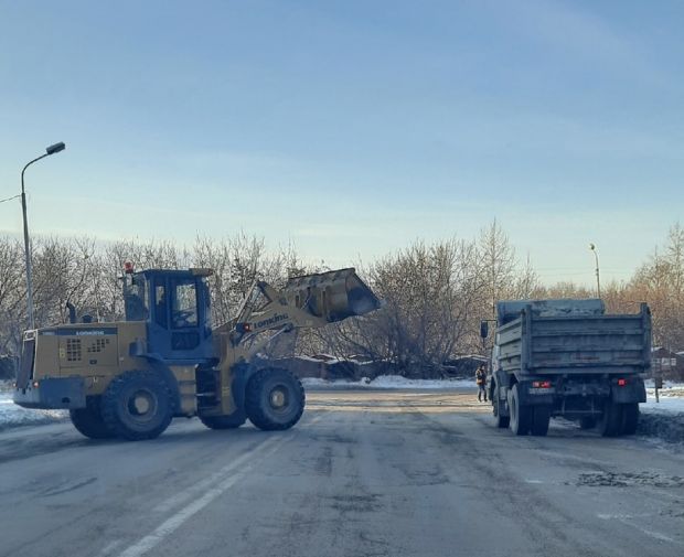 Работы прибавилось. Как справляются дорожные службы с уборкой в непогоду