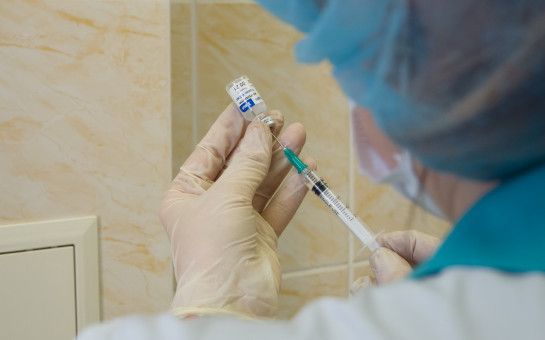 Более 126 тысяч новосибирцев привились от COVID в последнюю неделю ноября