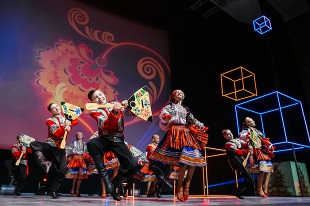 Одаренные дети из Советского района получили стипендии губернатора и мэра