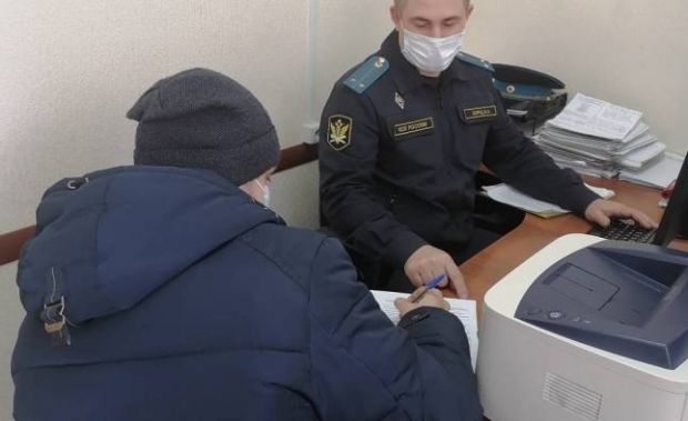 Чтобы поехать в Турцию, новосибирец оплатил долг по алиментам