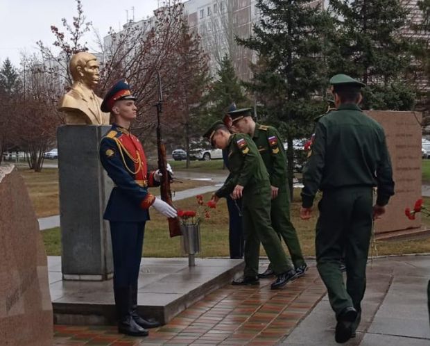 Сорок лет подвигу Александра Демакова