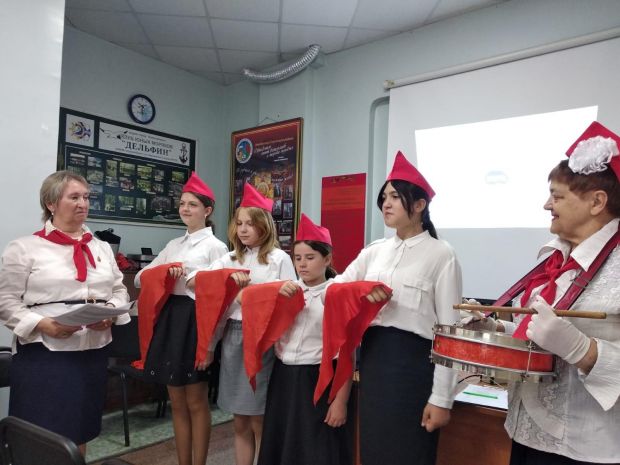 День пионера провели ветераны левобережья Советского района